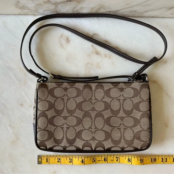 Small Coach Crossbody Bag - Picture 2 of 7